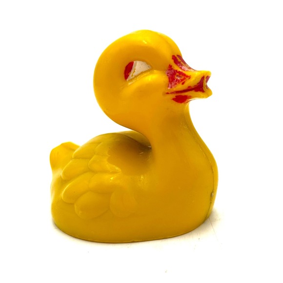 Irwin 1950's Vintage Hard Yellow Plastic Duck Rattle Noisemaker - Picture 2 of 7
